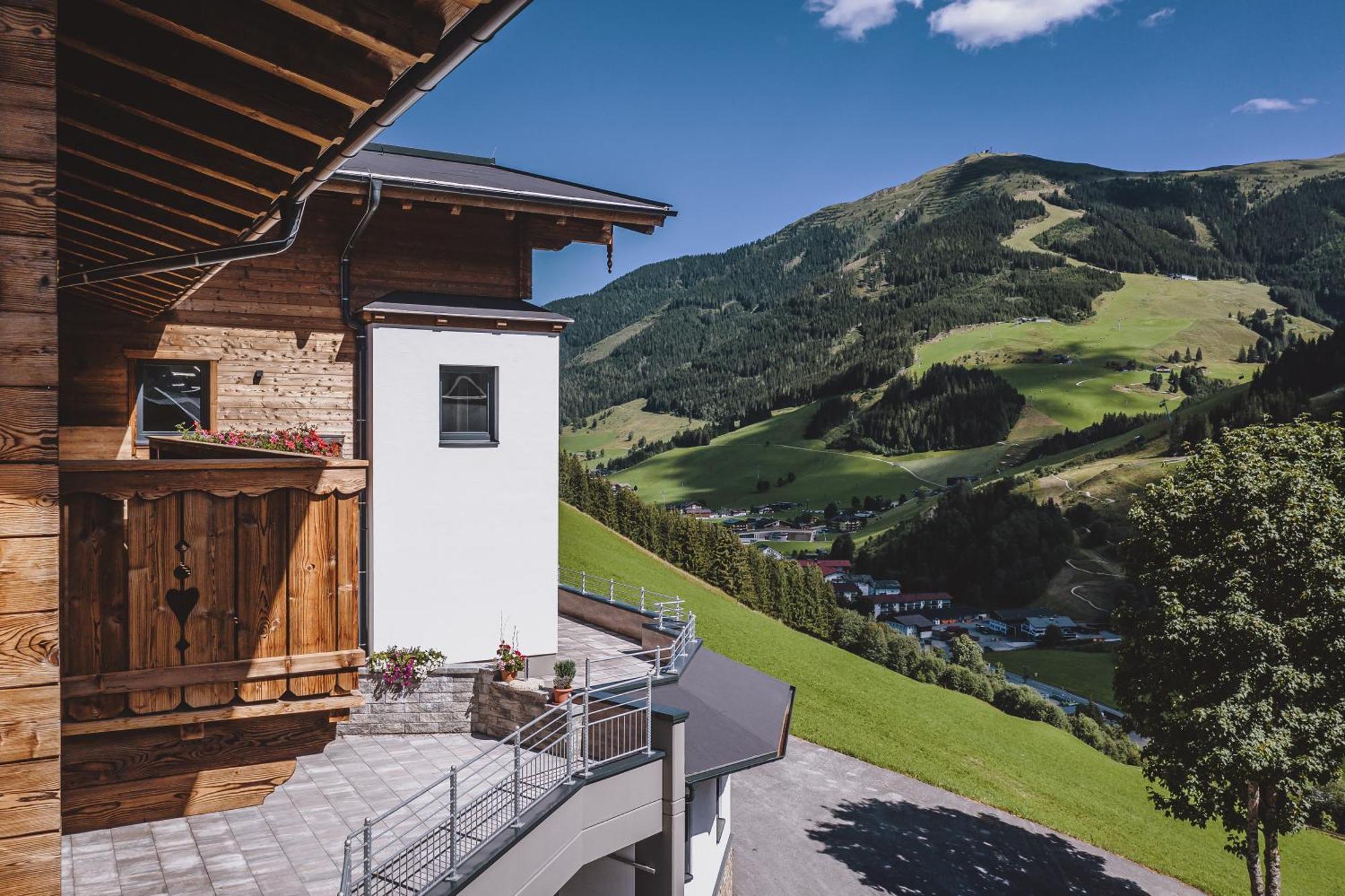 Aparthotel Lindlinghof Saalbach-Hinterglemm Exterior foto